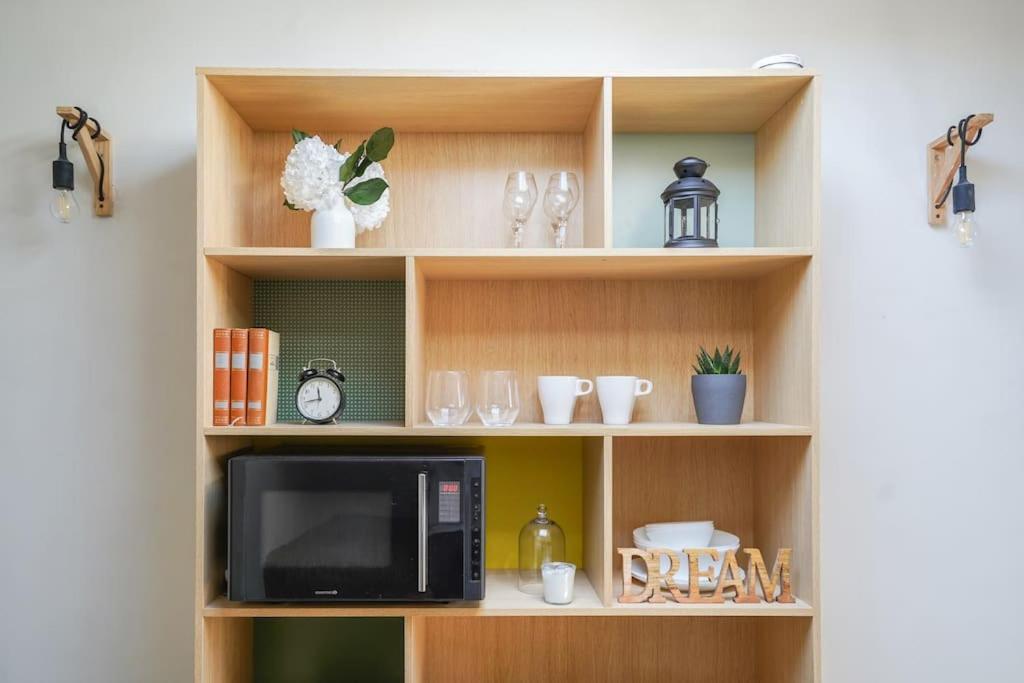 Studio Sous Les Toits Tres Bien Place Et Climatise Montpellier Eksteriør bilde