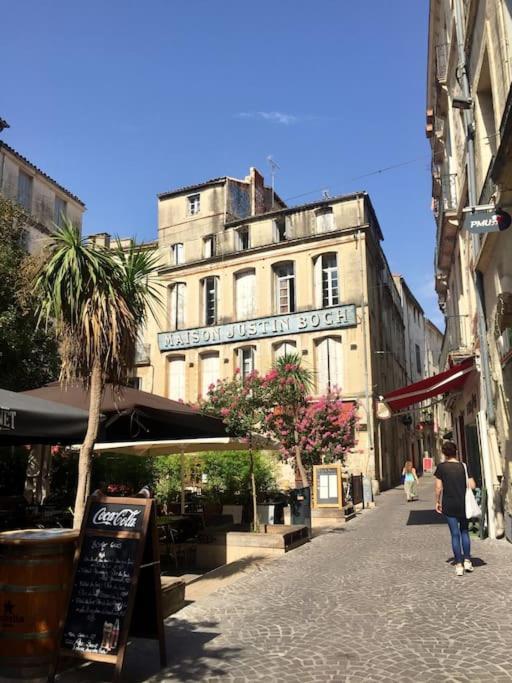 Studio Sous Les Toits Tres Bien Place Et Climatise Montpellier Eksteriør bilde